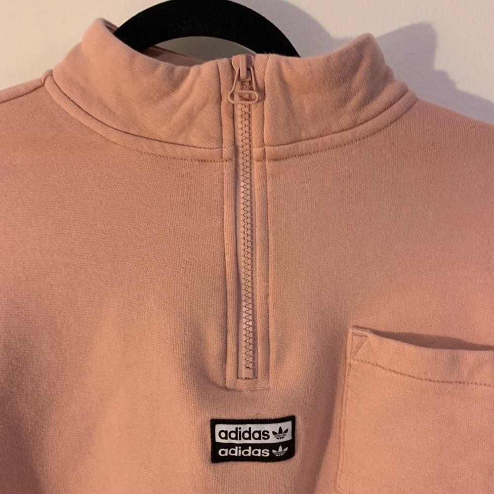 Adidas Women’s Large Cropped 3/4 Zip Sweatshirt pocket on Chest Peach/Apricot - Picture 6 of 6